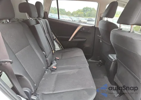 2018 Toyota Rav4 Le z USA, uszkodzony, nr VIN JTMBFREV2JJ727183